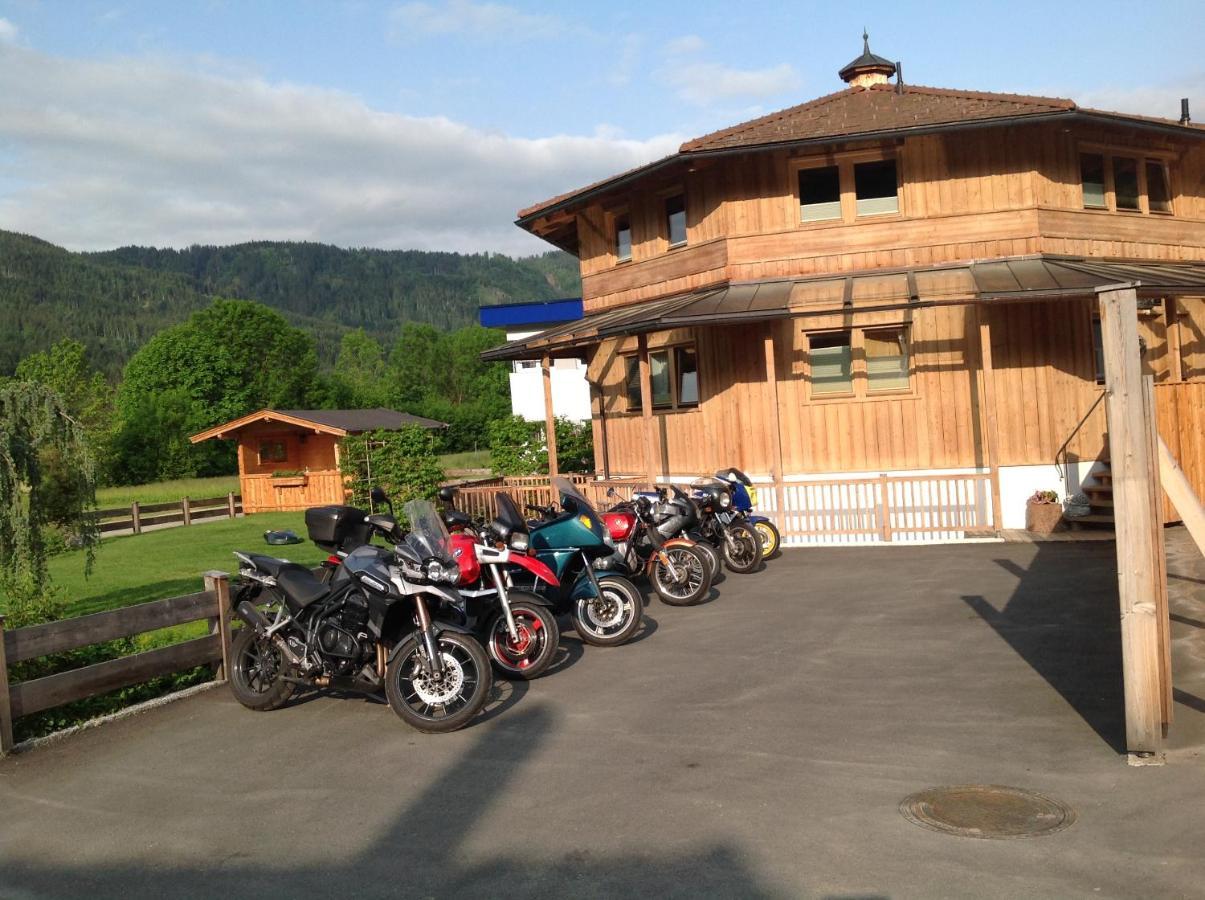 Ferienhaus Oktogon อิทเทอร์ ภายนอก รูปภาพ